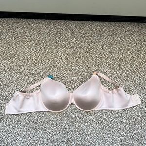 Vanity fair bra- new with tags 44 DD